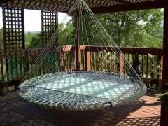Co zrobić ze starej trampoliny? Kreatywne pomysły na recykling