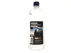 Butelka z wodą demineralizowaną, idealna do żelazek, kosmetyków samochodowych i innych zastosowań, gdzie woda destylowana a demineralizowana ma znaczenie.