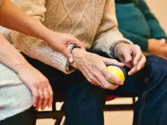 Jak okazywać szacunek kobiecie, aby wzmocnić relację i zaufanie