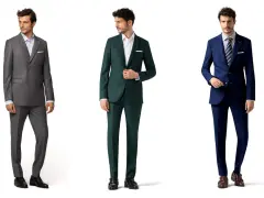 Tres hombres con trajes elegantes, uno gris, uno verde y uno azul, perfectos para un código de vestimenta formal.