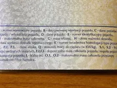Fragment dowodu rejestracyjnego z danymi pojazdu, w tym pole F.1 - maksymalna masa całkowita.