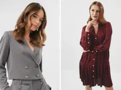 Elegancka szara marynarka i bordowa sukienka z plisowanym dołem – idealne stylizacje na randkę.