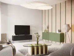 Nowoczesny salon z meblami w oliwkowym kolorze ścian. Wygodne fotele, szary dywan i szklany stolik tworzą przytulną atmosferę.