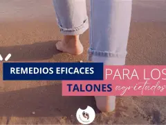 Remedios eficaces para talones agrietados. Pies descalzos caminan sobre la arena, buscando alivio para las heridas en el talón del pie.
