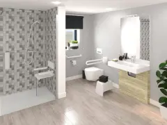 Salle de bain moderne avec douche, WC suspendu, lavabo et barres d'appui. Le sol imitation bois est pratique et esthétique, idéal pour un sol PMR.