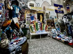 Co warto przywieźć z Włoch? Najlepsze pamiątki i smaki Italii