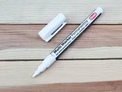 Marker permanentny TOMA do wielu powierzchni: kliszy, folii, plastiku, szkła. Niezastąpiony do znakowania!