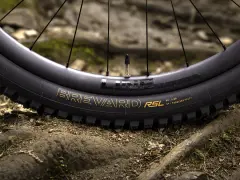 Jakie opony do roweru górskiego na asfalt: uniknij błędów w wyborze
