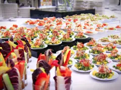 Milano: Guida ai Sapori tra Tradizione e Tendenze