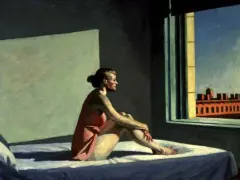 Une femme en robe rouge, assise sur un lit, contemple la ville par la fenêtre. Style de peinture Edward Hopper.
