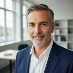 Autor Dominik Mróz