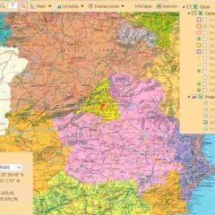Mapa digital de España con capas de información. Para saber si un camino es público, se consultan las capas vectoriales y de imágenes.