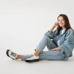 Jakie buty do jasnych spodni - najlepsze stylizacje na każdą okazję