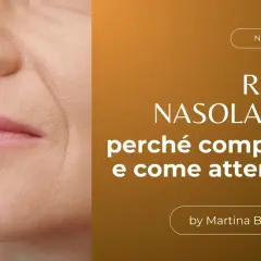 Primo piano del viso con labbra e naso, evidenziando le rughe nasolabiali. Articolo su come attenuarle.