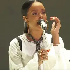 Gdzie znaleźć partyturę do blue rihanna? Odkryj, co możesz zagrać
