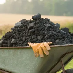 Ile taczek żwiru to tona? Praktyczny poradnik i szybkie obliczenia