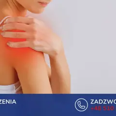 Kobieta z bólem ramienia, objawem zespołu trzaskającej łopatki. Skontaktuj się w sprawie schorzeń barku.
