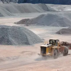 Kruszywo z recyklingu – co to jest i dlaczego warto je stosować?