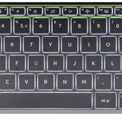 Klawiatura z podświetlanymi klawiszami. W standardzie znajdują się dwanaście klawiszy funkcyjnych (F1-F12).