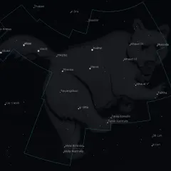 Wielka Niedźwiedzica, zarys konstelacji na nocnym niebie, otoczona gwiazdami i ich nazwami.