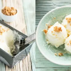 Erfrischendes zitroneneis selber machen: cremiges Eis in einer Form und Kugeln in einer Schale, garniert mit Krümeln und Waffeln.