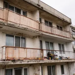 Balkon w spółdzielni: Kto płaci za remont? Uniknij sporów!