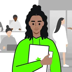 Ein junger Mensch mit Aktenordnern im Vordergrund, im Hintergrund Studierende im Hörsaal. Perfekt für den **iu studienstart**.