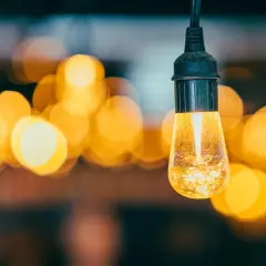 Lampy z recyklingu: Stwórz DIY lub kup. Eko-design dla Twojego domu!