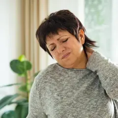 DOMS vs Zakwasy: Czy ból mięśni po treningu to dobry znak?