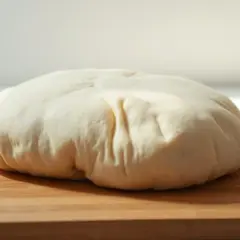 Jak przechowywać ciasto na pizzę w lodówce, aby nie straciło jakości