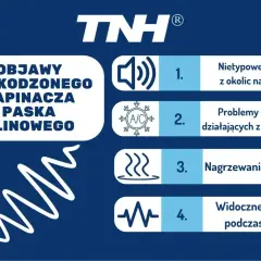Objawy uszkodzonego napinacza paska klinowego: nietypowe dźwięki, problemy z układami, nagrzewanie się paska, drgania. Wymiana paska klinowego może być konieczna.