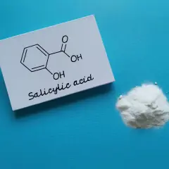 Kwas salicylowy: wzór chemiczny i proszek. Czy kwas salicylowy się zmywa? Odpowiedź w opisie.
