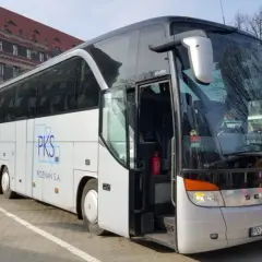 Ile kosztuje bus z Kołobrzegu do Dźwirzyna? Sprawdź ceny i trasy