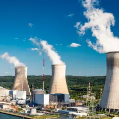 Elektrownia jądrowa: jak działa, co da Polsce i czy jest bezpieczna?