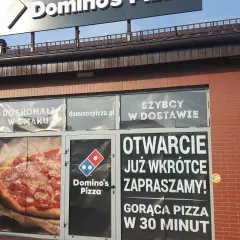 Ile cm ma duża pizza w Domino's? Poznaj wszystkie szczegóły!