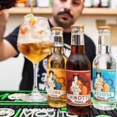 Chinotto napój: unikalny smak, który musisz spróbować w Polsce