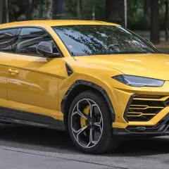 Lamborghini za 300 tys. zł? Poznaj ukryte koszty posiadania!