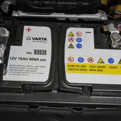 Akumulator AGM Varta 12V 70Ah. AGM to technologia, która zapewnia lepszą wydajność i trwałość.
