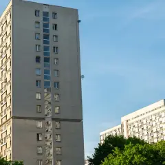 Przed kim odpowiada spółdzielnia mieszkaniowa? Odpowiedzialność i prawa właścicieli
