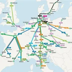 Karta över tåglinjer i Europa med destinationer som London, Paris, Berlin och Rom. Visar olika rutter och restider.