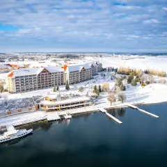 Hotel Gołębiewski Mikołajki: 689 pokoi ile gości pomieści?