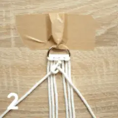 Jak łatwo stworzyć brelok makrama DIY - proste instrukcje krok po kroku