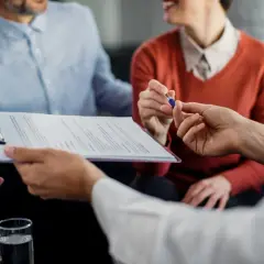 Para wiedzą, jak liczyć 14 dni na odstąpienie od umowy pożyczki, podpisując dokumenty.