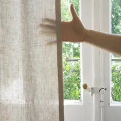 Co zamiast zasłon w salonie? Poznaj zaskakujące alternatywy do wnętrz