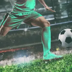 Piłkarze z Moskwy w akcji na murawie, w blasku jupiterów. Dynamiczne ujęcie z piłką w powietrzu.