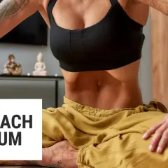 Femme pratiquant le stomach vacuum, une technique renforçant le périnée et les abdominaux profonds.