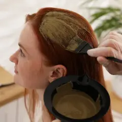 Henna na włosy do ramion: Ile proszku i jak zrobić idealną pastę?