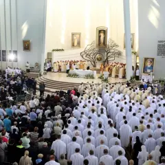 Gdzie dzisiaj msza w telewizji? Sprawdź godziny i program transmisji