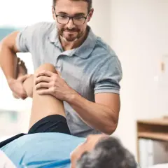 Fizjoterapeuta: Kim jest, co leczy i jak wybrać eksperta?