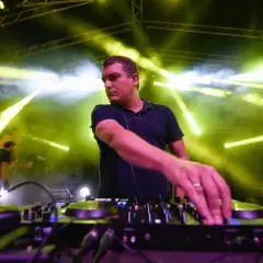Francuska muzyka elektroniczna: Jak French touch zmienia świat muzyki